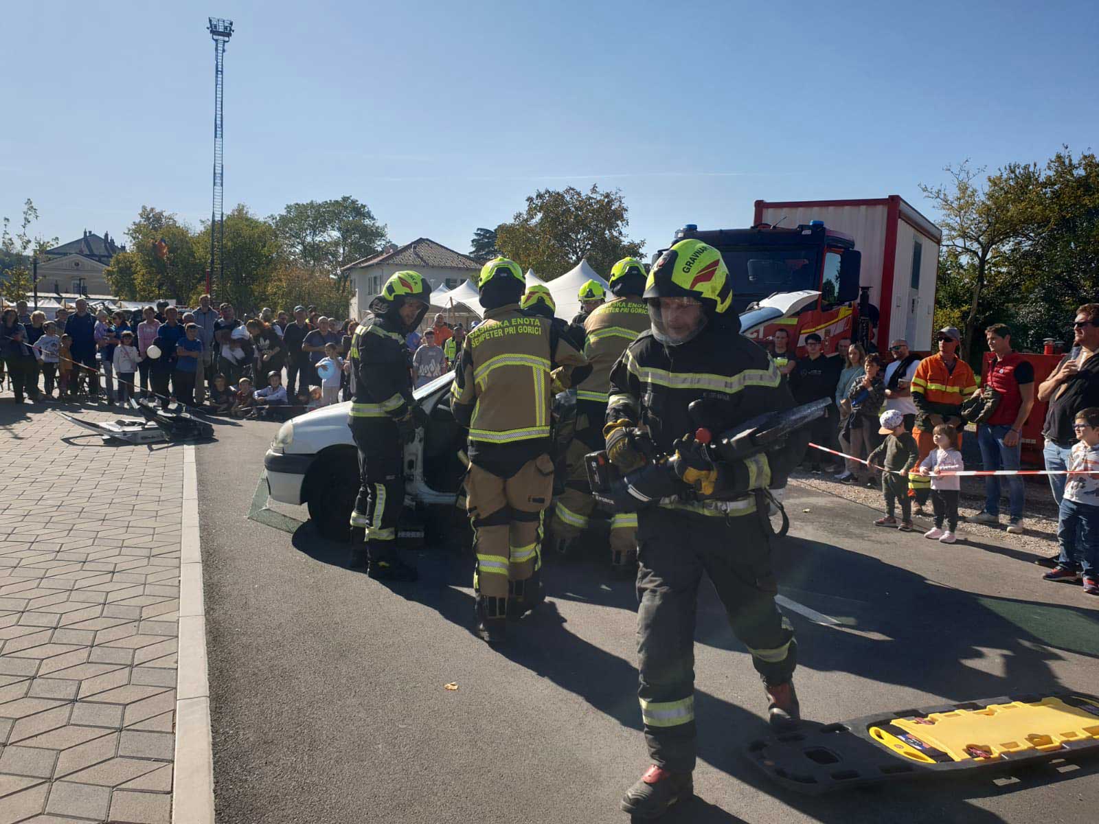 Firefighter demonstration IN4SAFETY FAIR 18.10.2025